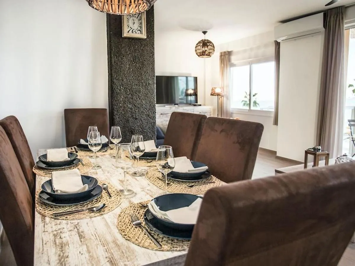 Holidays2Malaga Mendoza Terrace & Sea View Apartment